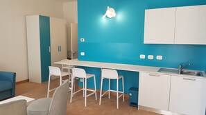 Suite, Balcony (Iris) | Private kitchenette | Full-sized fridge, microwave, stovetop, coffee/tea maker - Trieste Center Rooms & Apartments (Trieste)