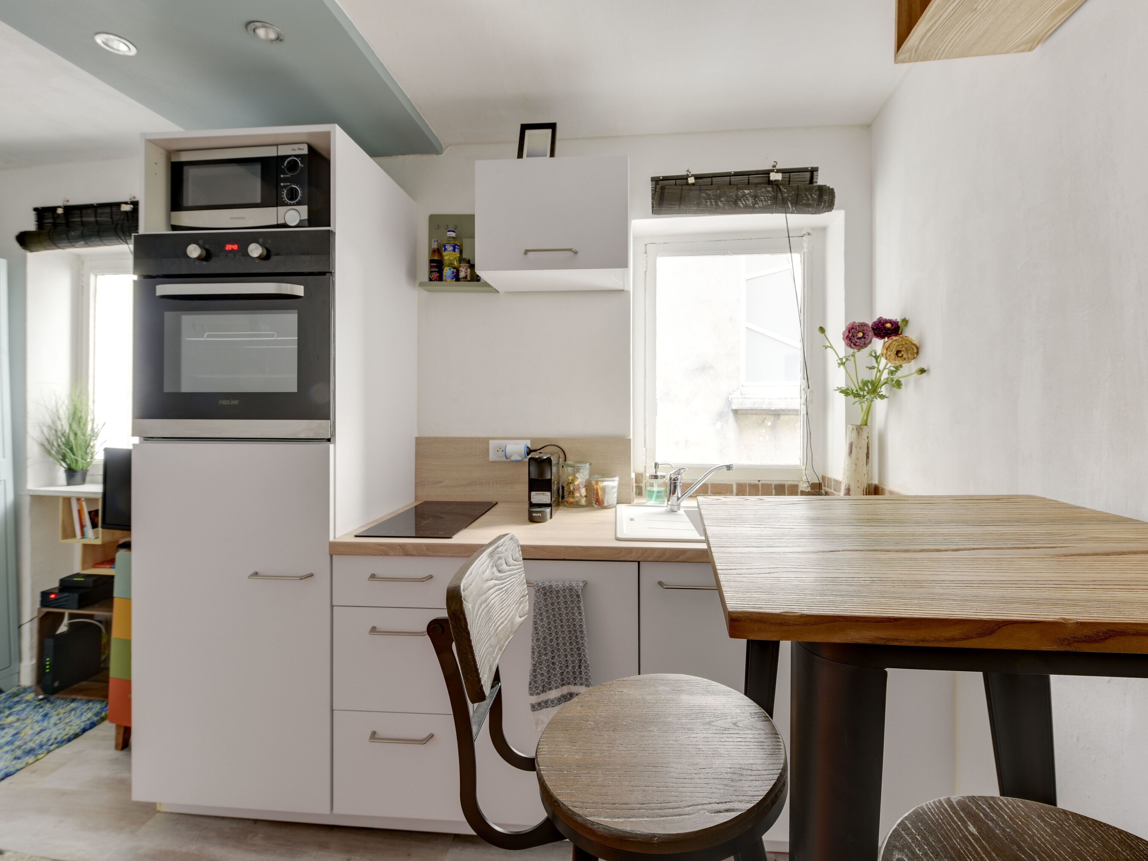 Kühlschrank, Mikrowelle, Ofen, Geschirrspüler