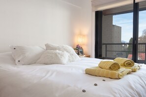 3 Schlafzimmer, Bügeleisen/Bügelbrett, Reisekinderbett, kostenloses WLAN
