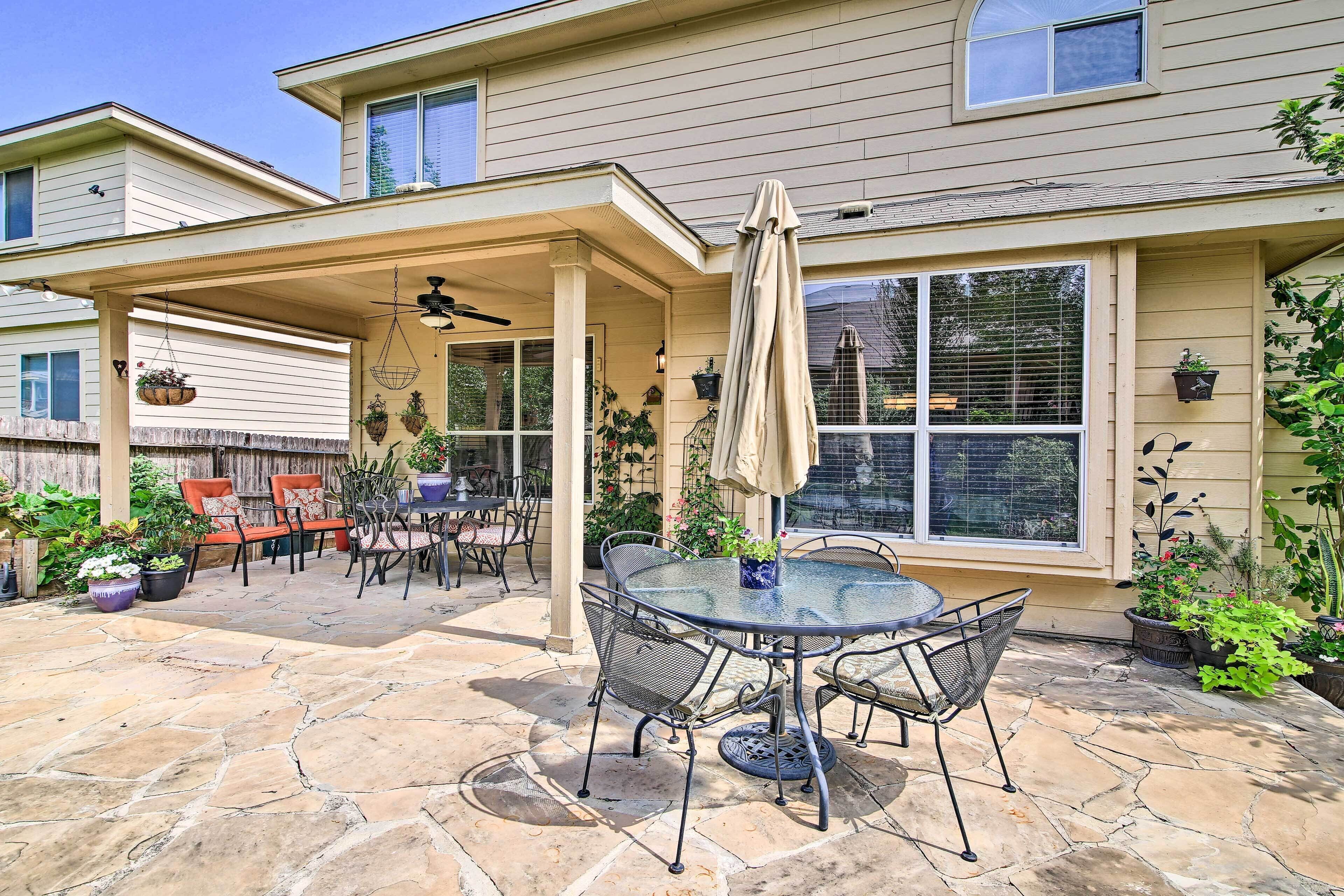 Home w/ Patio, Mins to SeaWorld & Lackland AFB