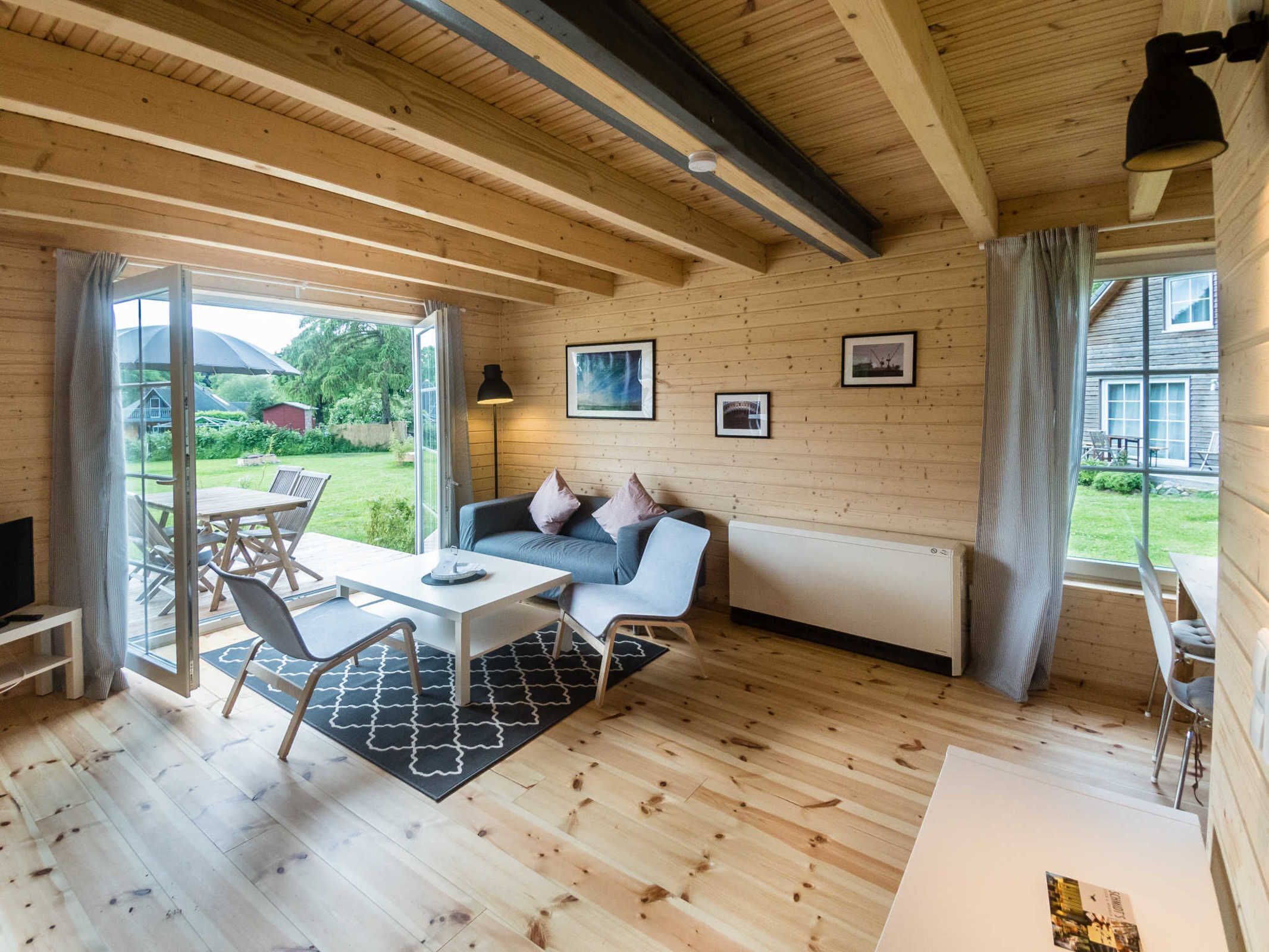 Fernseher, Kamin