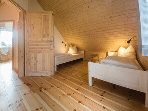 2 chambres, lit parapluie, Wi-Fi, draps fournis