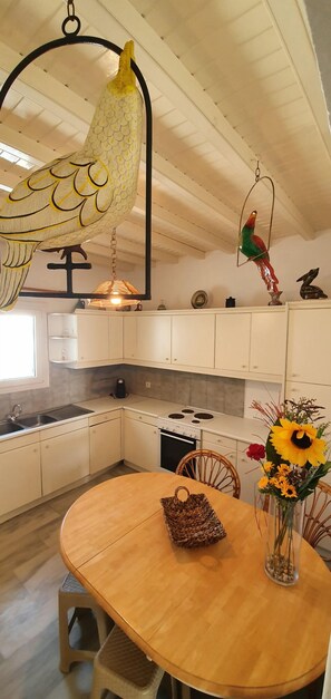 Villa, 4 Bedrooms, Sea View | Private kitchen | Oven, stovetop, coffee/tea maker, cookware/dishes/utensils