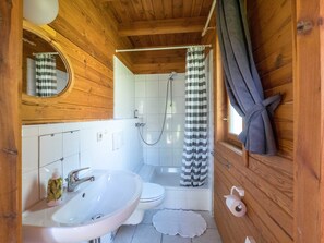 Shower, towels