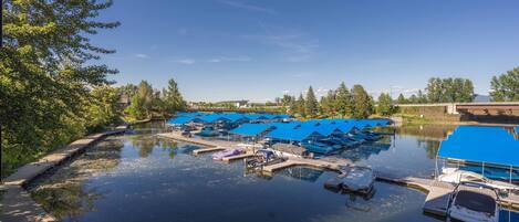 Marina/club náutico