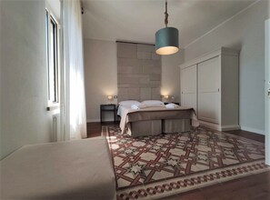 Juniorrum | Gratis produkter i minibar, individuell inredning och unika möbler