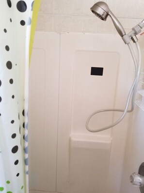 Hair dryer, toilet paper - 3BRclose2Beach420Friendly,PROMWKNDS & SENIOR WKS"27"Aug/SeptSPECIALS,under25ok (Wildwood)