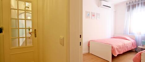 2 soverom, strykejern/-brett og wi-fi (inkludert)