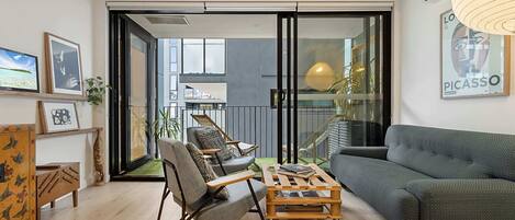 TV, offices