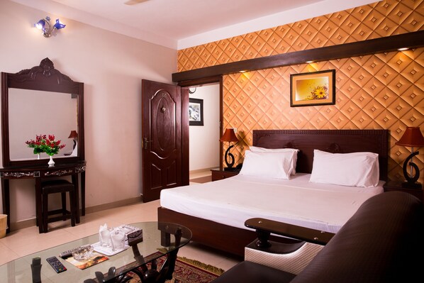 Deluxe Room | Living area - Doves Inn Hotel Branch-1 (Lahore)
