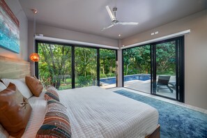 4 bedrooms, travel crib, WiFi, bed sheets - Tropical Villa with Private Pool & Beach Club Access, near the beach (Tamarindo)