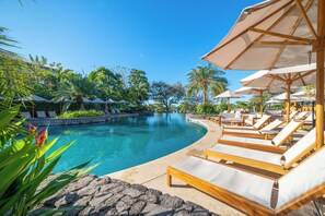 Pool - Tropical Villa with Private Pool & Beach Club Access, near the beach (Tamarindo)