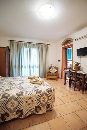 1 bedroom, WiFi, bed sheets - Two-room apartment Levante - Residence Su Prelau- Sardinia South West Coast (GONNESA)