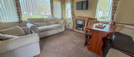 TV, fireplace, DVD player