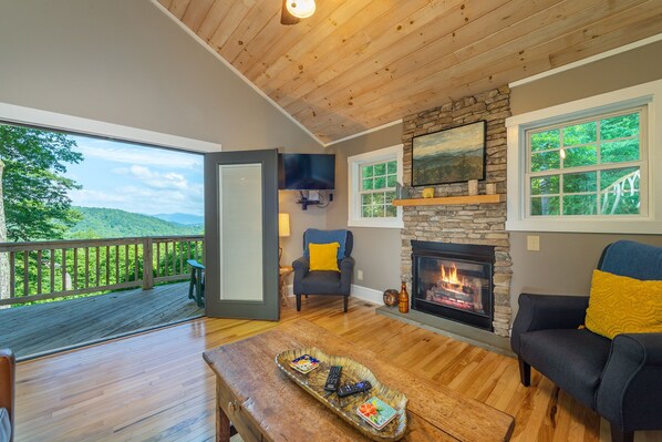 Smart TV, fireplace, books