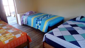 6 bedrooms, iron/ironing board, WiFi