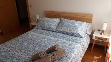 3 chambres, fer et planche Ă repasser, lit parapluie, Wi-Fi gratuit