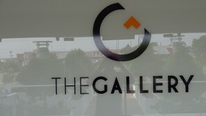 Unclassified image, 3 of 13, button