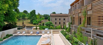 Studio accogliente à Barjac | Piscine extérieure + Proche Commerces et Restaurants