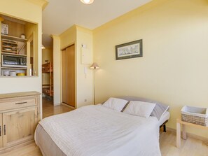 1 Schlafzimmer, Reisekinderbett, WLAN, Bettwäsche