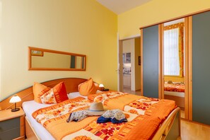 2 habitaciones, caja de seguridad en la habitación y cuna de viaje 