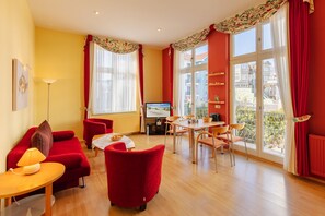 Imagen sin descripción, 2 de 13, botón