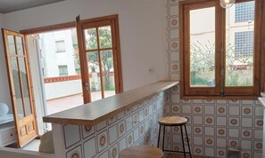 Interior - Nice recently refurbished apartment great terraces 3min to the beach. Pk incl. (Calonge)