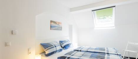 1 chambre, fer et planche à repasser, Wi-Fi, draps fournis