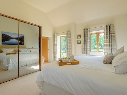 1 bedroom accommodation in Rufford, near Newark