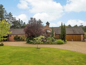 Exterior - 1 bedroom accommodation in Rufford, near Newark (Rufford, near Newark)