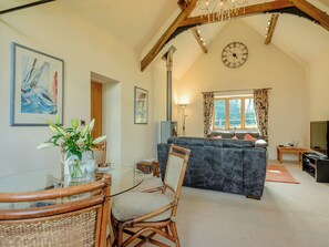 Fireplace - 1 bedroom accommodation in Rufford, near Newark (Rufford, near Newark)