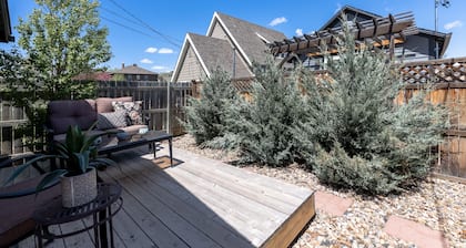 Adorable Bungalow w/ Private Patio Mins away from Downtown Rapid City