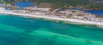 ☀️Beachfront Complex-Top Floor-30A-Driftwood Cottage
