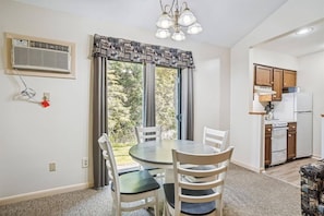 Unclassified image, 5 of 40, button - 2 Bedroom Suite w/outdoor heated pool 105/106 (Killington)
