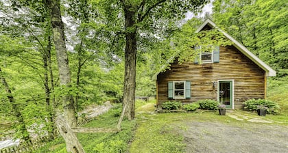 Cozy, updated riverfront home with gas stove & AC