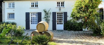 Homerez - Villa in Arsac with pool