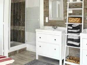 Shower - Homerez - Villa in Arsac with pool (Arsac)