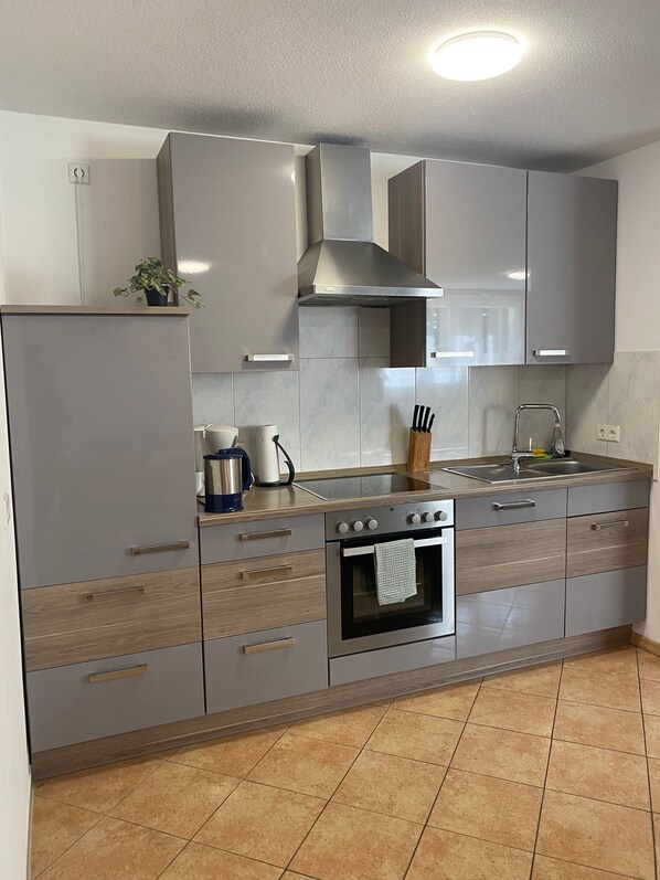 Fridge, oven, dishwasher