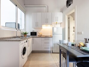 Fridge, microwave, coffee/tea maker, toaster