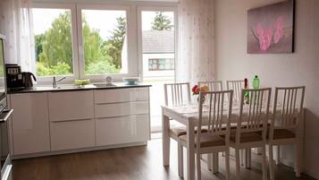 KylskÄp, mikrovÄgsugn, ugn och diskmaskin