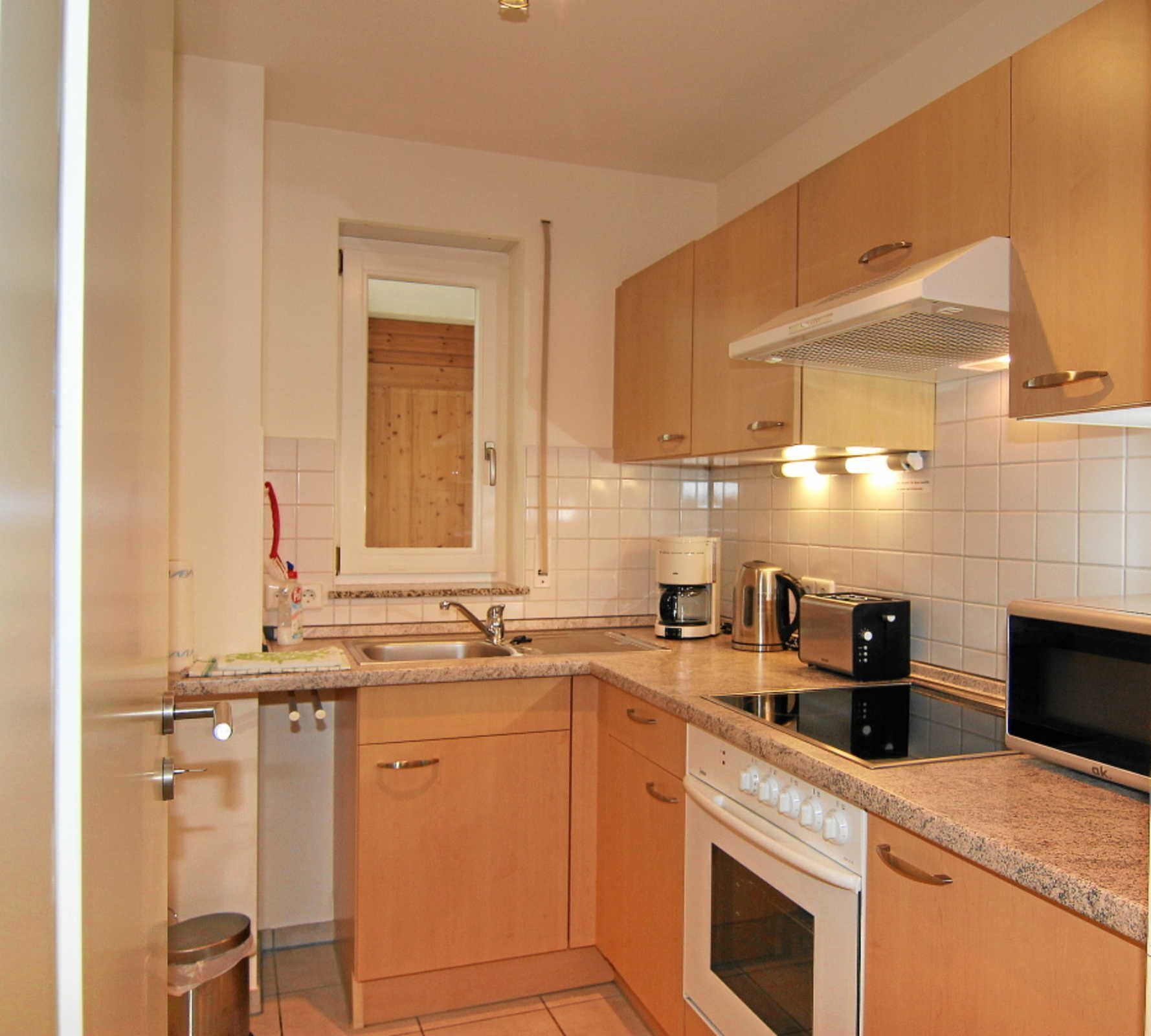 Fridge, microwave, oven