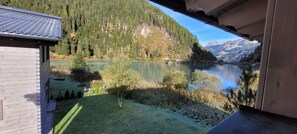 Property grounds - Lodge Seeblick 161 in the Tauern village of Enzingerboden (Uttendorf)