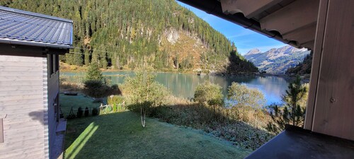 Lodge Seeblick 161 in the Tauern village of Enzingerboden