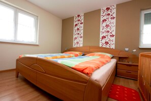 2 bedrooms, in-room safe, travel crib, WiFi