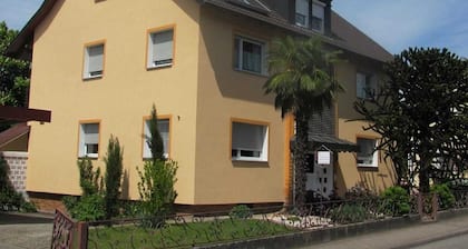 Haus Hanne - Ferienwohnung 2, 85qm, 1. OG, 2 Schlafräume, 1 Wohn- Küche,max. 5