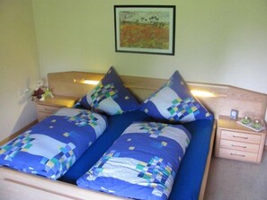 2 habitaciones, cuna de viaje, wifi y ropa de cama 