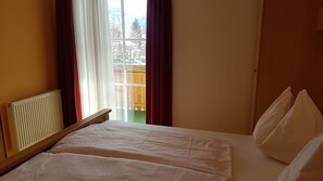 1 chambre, lit parapluie, Wi-Fi, draps fournis