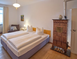 3 slaapkamers, reisbedje, wifi, beddengoed