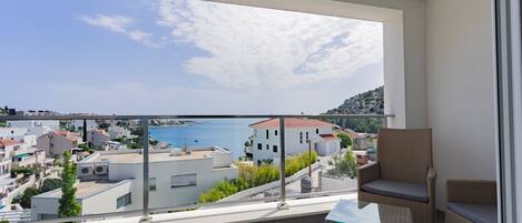 Luxury Villa, 4 Bedrooms, Sea View, Sea Facing | Balcony view