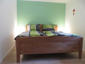 2 Schlafzimmer, WLAN, Bettwäsche